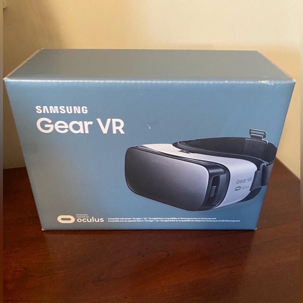 Samsung Gear VR Virtual Reality Headset